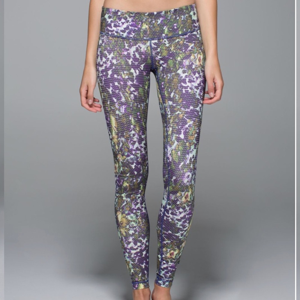 Lululemon Iris Flower Multi Low Rise Wunder Unders